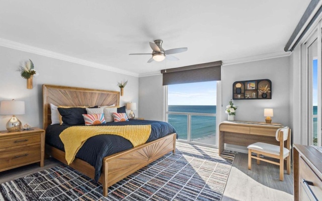 Shoreline Towers 1092 2 Bedroom Condo