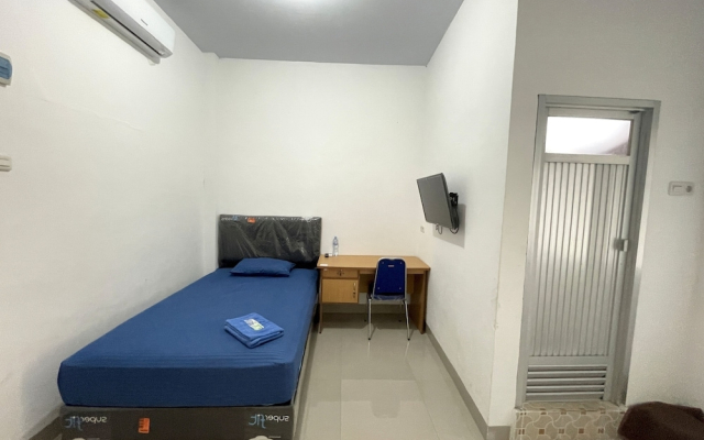 Hotel O Penginapan Musafir Syariah Near Paramount Woman & Childern's Hospital