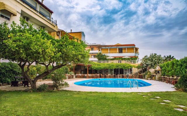 Roxani Hotel