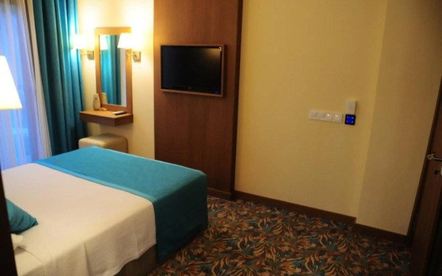 Liona Hotel