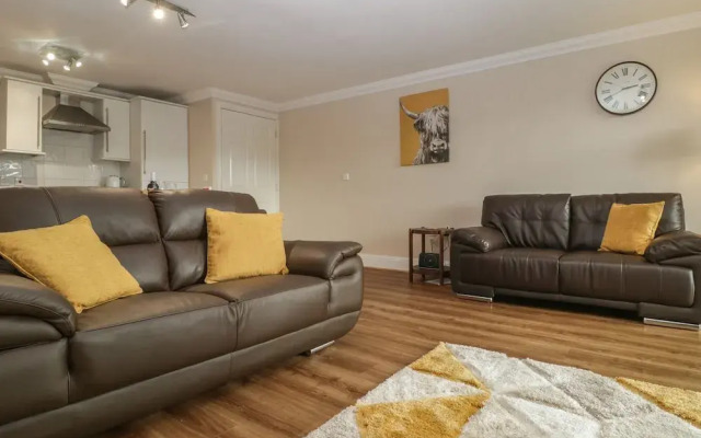 Townbridge Apartment