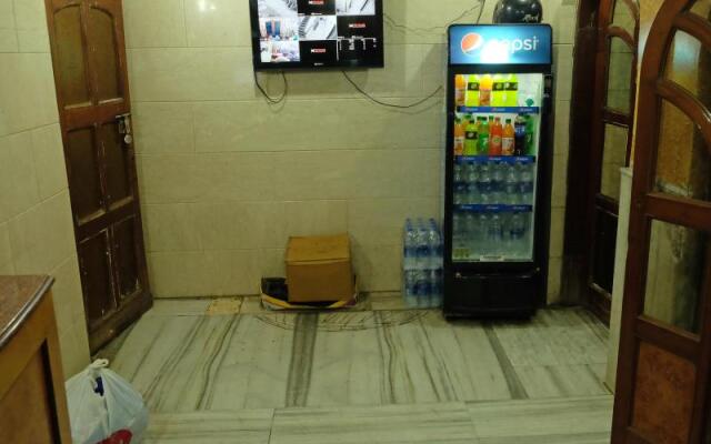 Hotel New India