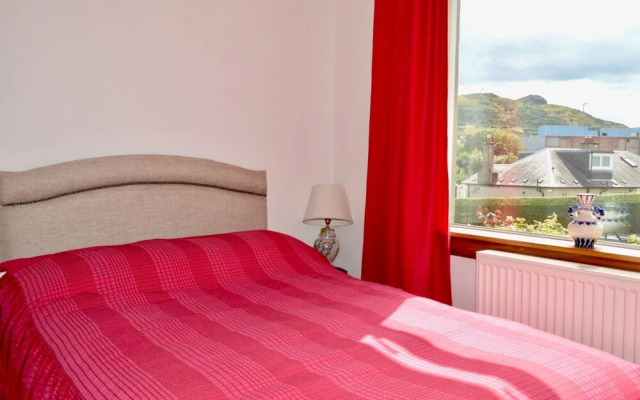 Homely 2 Bed With Arthur Seat Views