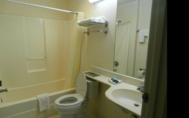 Americas Best Value Inn & Suites McDonough