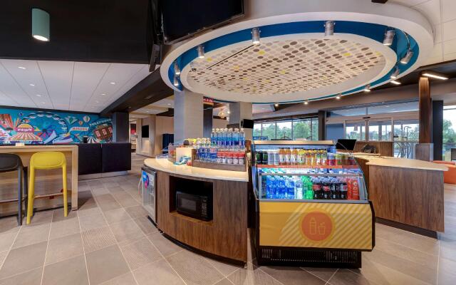 Tru by Hilton Grantville, PA