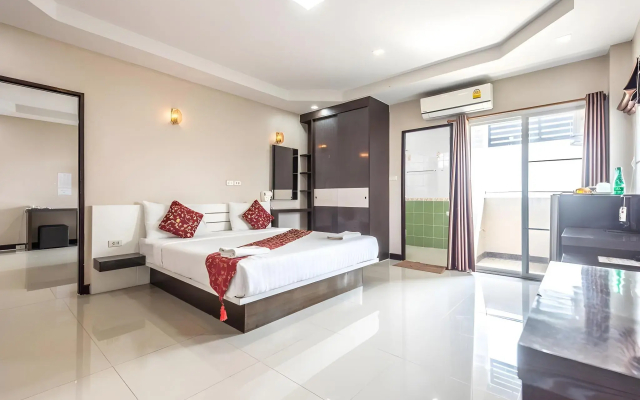 Gold Airport Suites