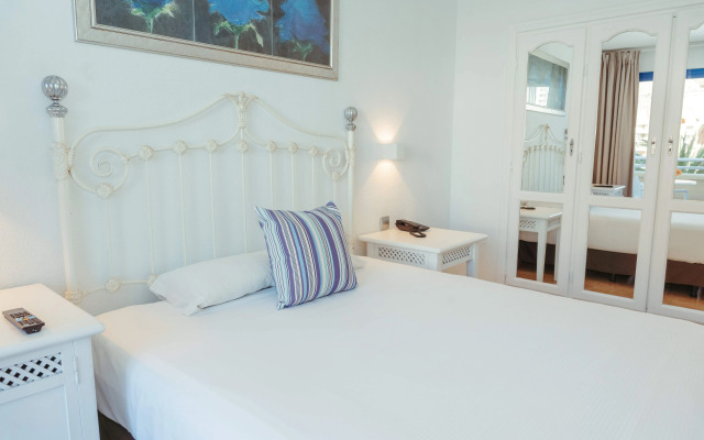 LIVVO Lago Taurito Hotel & Aquapark All Inclusive