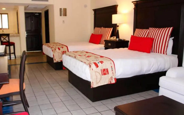 Beautiful Studio JR Suite in Downtown Cabo