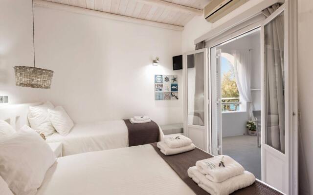 Blue Waves Suites & Apartments To Kyma