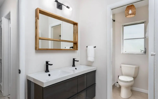 Nokomis Home Close to Beach