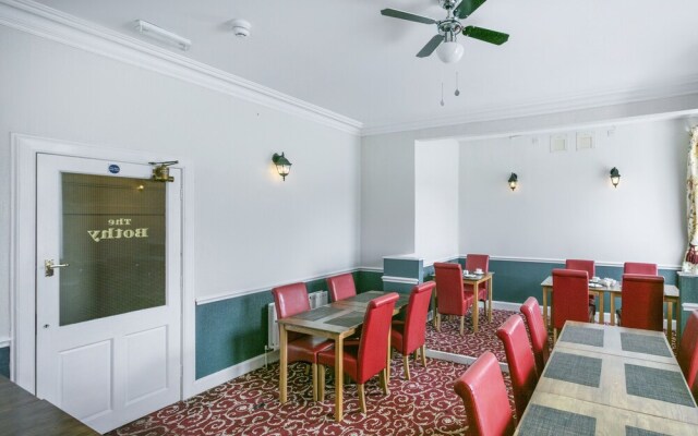 OYO Lochinvar Hotel