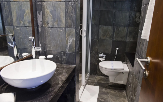 Ocean Edge Suites & Hotel Colombo