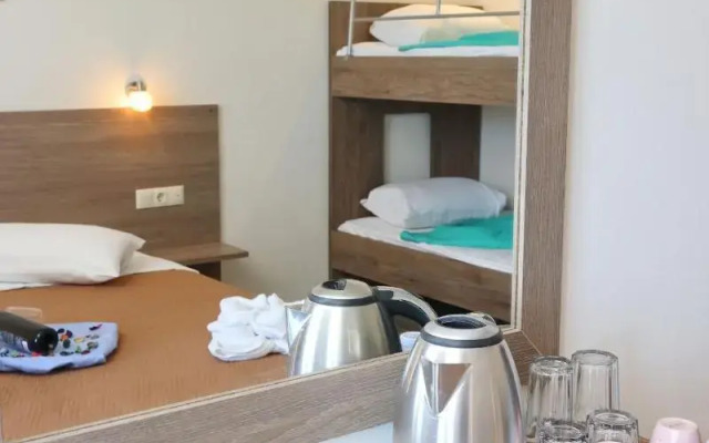 Summer Beach Hotel