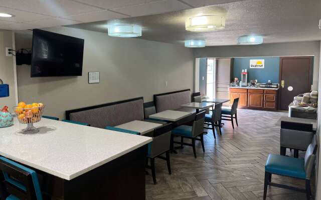 Days Inn by Wyndham Dalhart