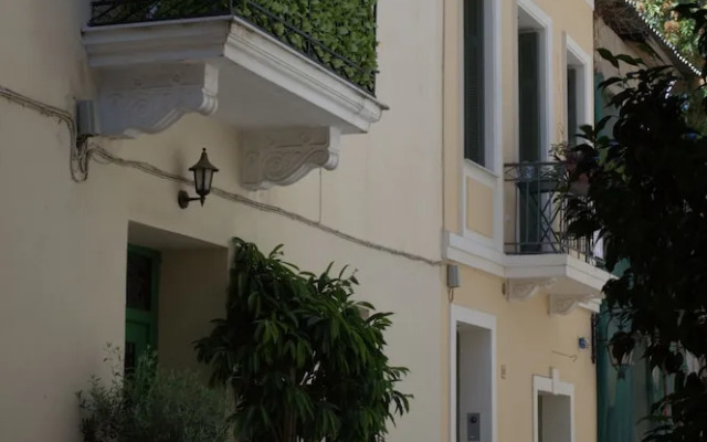 Athenian niche in Plaka