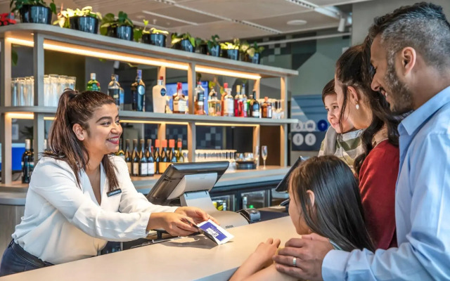 Holiday Inn Express Auckland City Centre by IHG
