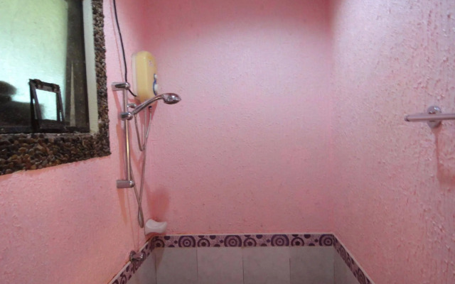 OYO 676 Casa Fuerte Bed And Breakfast