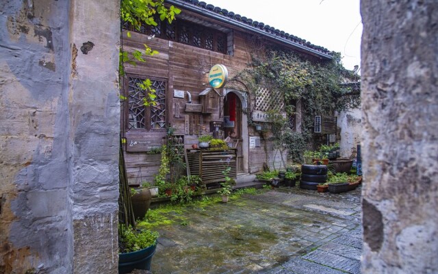 Qing He Yue Hostel