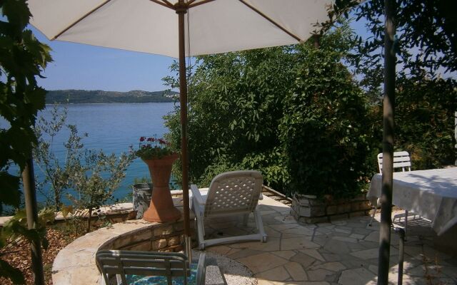 Studio apartment Mihaela - sea view : SA3 Trogir, Riviera Trogir