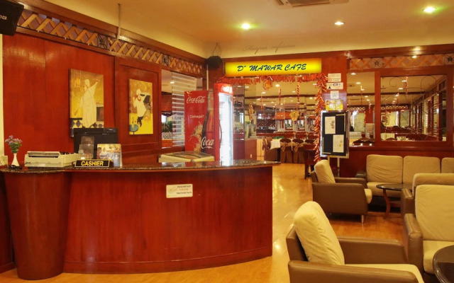Mayres Hotel Kota Tinggi