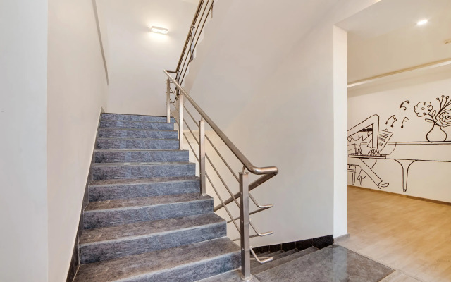 OYO Townhouse 234 Shamashbad Sbi Building
