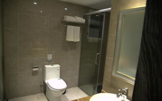 Wulong Xiannvshan Platinum Hotel