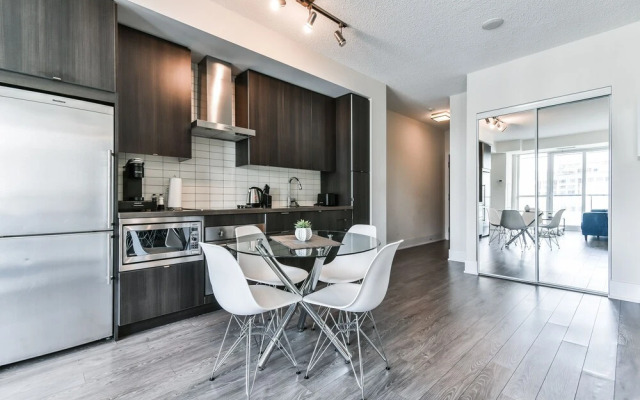 Front Street Luxury Condos