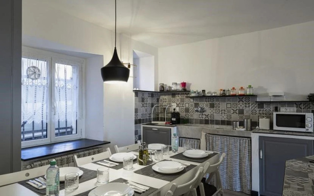 Flat 80M² 3 Bedrooms 2 Bathrooms - Genoa