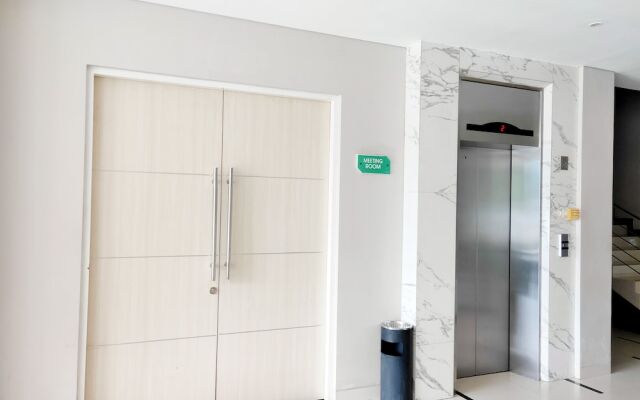 Emerald Hotel