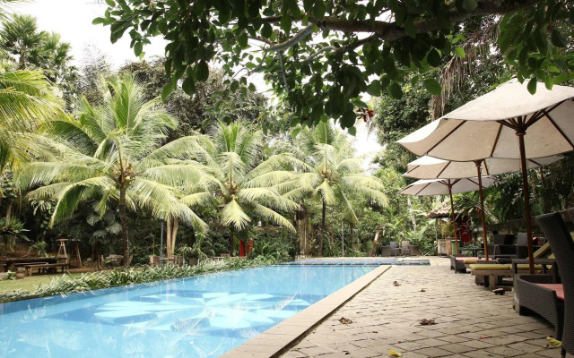 Kayu Arum Resort