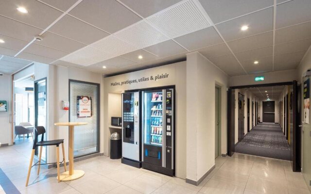B&B HOTEL Troyes Magasins d'usine