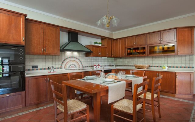 Olea Dei Holiday Apartments