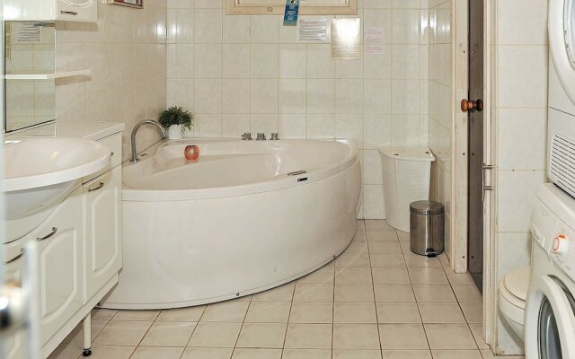 Sprawling Holiday Home With Sauna at Norre Nebel