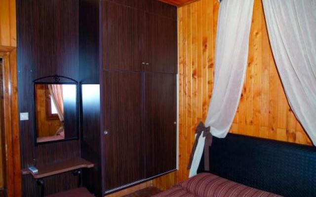 Wooden Nest