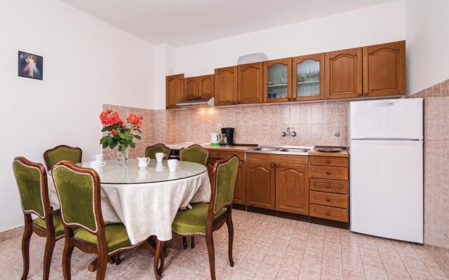 Amazing Apartment in Turanj With 3 Bedrooms