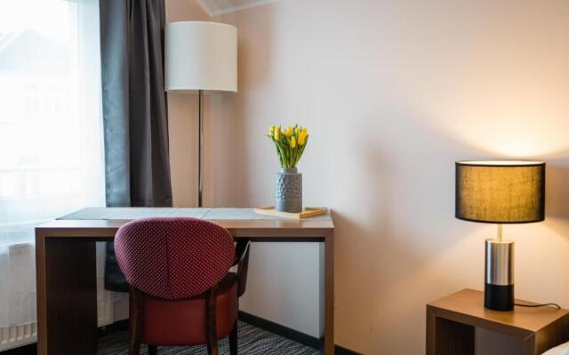 Point Hotel Apartments & Rooms