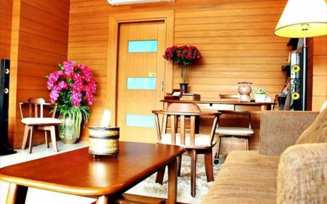 Be Rich Hotel