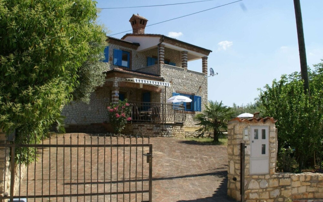 Lovely Villa in Kastelir Croatia With Private Pool