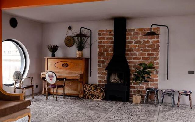 White Mare на Петроградской (Вайт Маре)