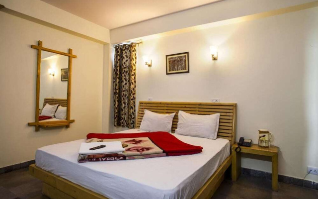 1 BR Guest house in Tutikandi, Shimla, by GuestHouser (DED4)