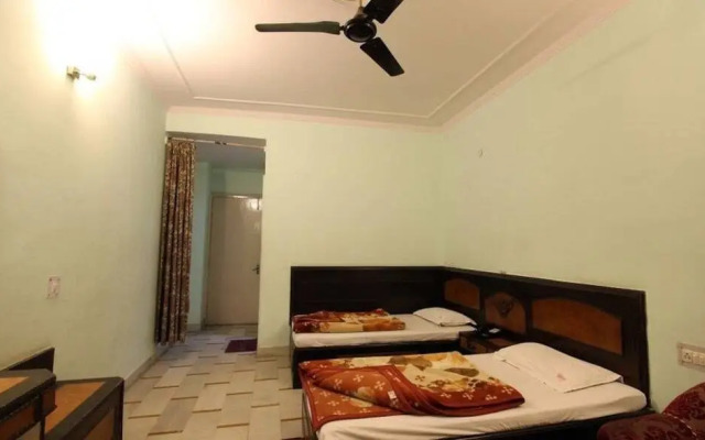 Hotel India International Deluxe by OYO