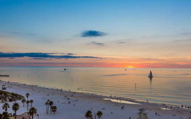 Wyndham Grand Clearwater Beach