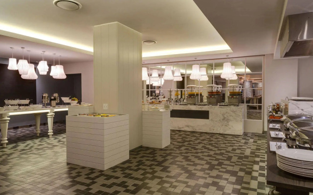 Protea Hotel by Marriott Cape Town Sea Point