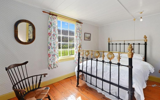 Historic Pavitt Cottage - Robinsons Bay Holiday Home – Guest Rooms – Akaroa