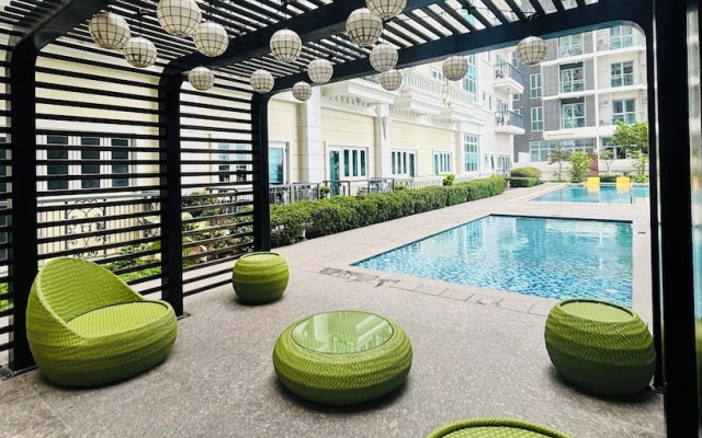 Room-spectacular Escape to Relax and Unw