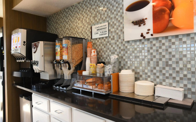 Capital Inn & Suites