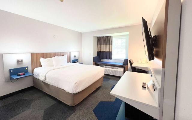 Microtel Inn by Wyndham Janesville