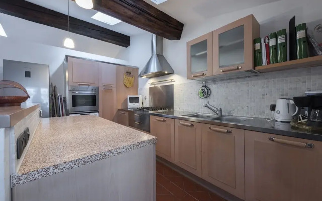 Toscanella 3 Bedrooms by Mmega