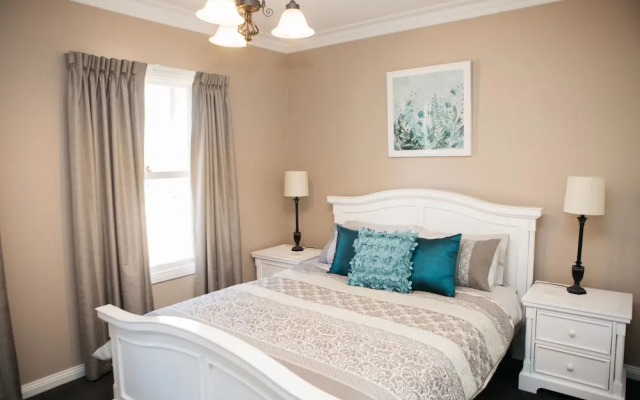 Bell's Cottage Collective