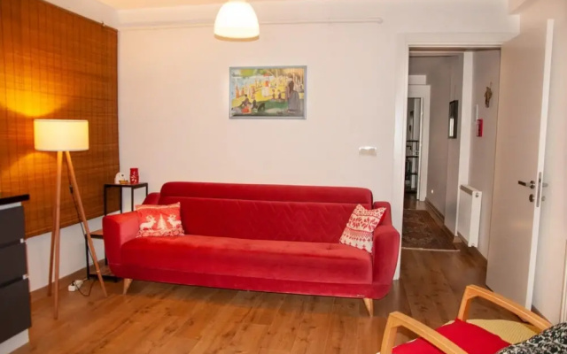 Lovely and Comfy Flat near Sea in Karsiyaka Izmir